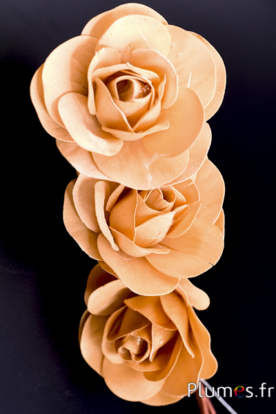 Rose en bois - diam. 8 cm - creme